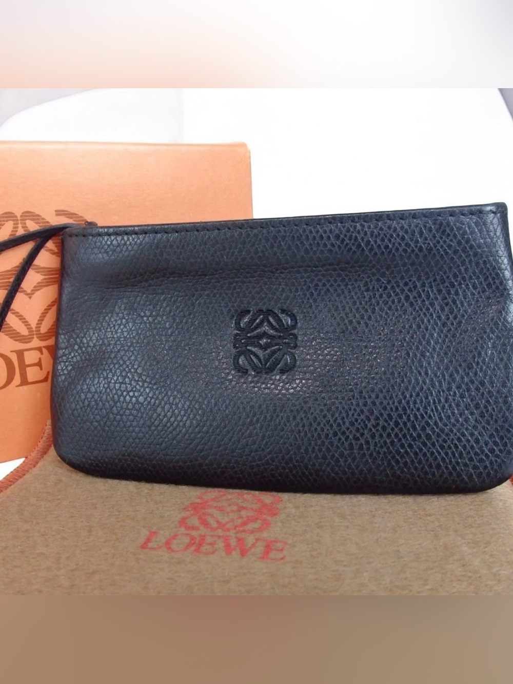 LOEWE Anagram Leather Coin Purse 😍🖤
